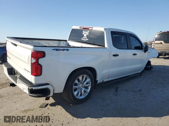 2021 Chevrolet Silverado 1500 Custom with VIN 1GCPYBEK9MZ340181, listed as a Copart auction lot 48616105 with 39,807 mi miles and Salvage Title. Bid and sale history available at DreamBid. Image 3.