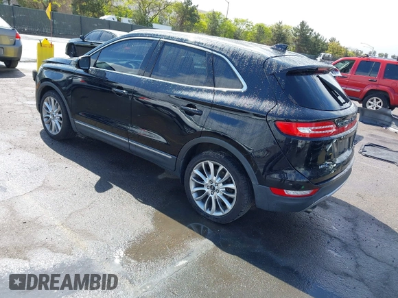 2016 Lincoln MKC Reserve with VIN 5LMCJ3C9XGUJ03119, listed as a IAAI auction lot 42078684 with 93,711 mi miles and . Bid and sale history available at DreamBid. Image 3.