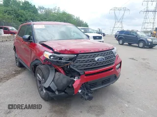 2022 Ford Explorer XLT z VIN 1FMSK8DH4NGC35593, wystawiony jako IAAI lot #42167354 z przebiegiem 29 747 mil mil oraz . Historia ofert i sprzedaży dostępna na DreamBid. Obrazek 17.