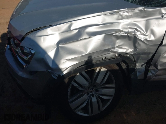 2018 Volkswagen Atlas SEL Premium с VIN 1V2NR2CA9JC503746, выставлен на аукционе IAAI как лот 41497254 с пробегом 125 162 миль миль и . История ставок и продаж доступна на DreamBid. Изображение 6.