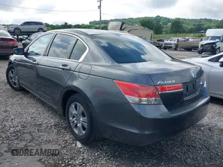 2012 Honda Accord LX Premium z VIN 1HGCP2F42CA104505, wystawiony jako IAAI lot #42520563 z przebiegiem 281 476 mil mil oraz . Historia ofert i sprzedaży dostępna na DreamBid. Obrazek 3.