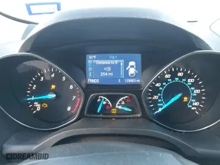 2014 Ford Escape SE with VIN 1FMCU0GX8EUB31399, listed as a IAAI auction lot 41795927 with 129,963 mi miles. Bid and sale history available at carsss.com. Image 7.