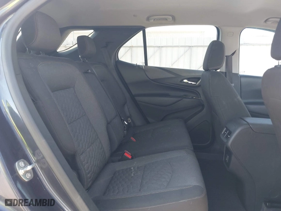 2019 Chevrolet Equinox LT with VIN 3GNAXUEV4KS515873, listed as a IAAI auction lot 40908452 with 114,803 mi miles. Bid and sale history available at carsss.com. Image 8.