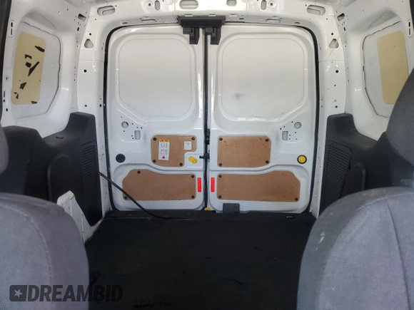 2015 Ford Transit Connect XL z VIN NM0KS6EX8F1201057, wystawiony jako Copart lot #61832715 z przebiegiem 121 542 mil mil oraz Czysty tytuł • Clean title. Historia ofert i sprzedaży dostępna na DreamBid. Obrazek 10.