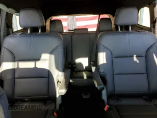 2024 GMC Acadia AWD Elevation z VIN 1GKENNKS6RJ199473, wystawiony jako Copart lot #53813095 z przebiegiem 21 566 mil mil oraz Szkody całkowita. Historia ofert i sprzedaży dostępna na DreamBid. Obrazek 10.