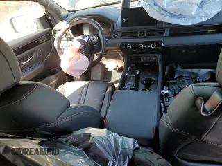 2025 Honda Pilot TrailSport z VIN 5FNYG1H61SB036233, wystawiony jako Copart lot #47130495 z przebiegiem Nie podano mil oraz Szkoda całkowita • Salvage title. Historia ofert i sprzedaży dostępna na DreamBid. Obrazek 8.