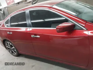 2018 Nissan Altima SR with VIN 1N4AL3AP4JC120138, listed as a IAAI auction lot 42111389 with 69,939 mi miles and . Bid and sale history available at carsss.com. Image 13.