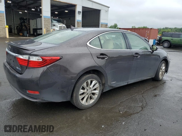 2013 Lexus ES 300h z VIN JTHBW1GG9D2033782, wystawiony jako Copart lot #60403455 z przebiegiem 265 567 mil mil oraz Szkoda całkowita • Salvage title. Historia ofert i sprzedaży dostępna na DreamBid. Obrazek 3.
