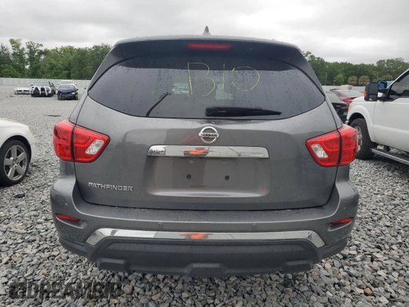 2019 Nissan Pathfinder S z VIN 5N1DR2MN8KC633870, wystawiony jako Copart lot #52350895 z przebiegiem 101 396 mil mil oraz Nie do naprawy • Non repairable. Historia ofert i sprzedaży dostępna na DreamBid. Obrazek 6.