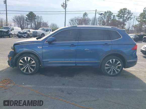 2018 Volkswagen Tiguan SEL Premium with VIN 3VV5B7AX0JM218427, listed as a IAAI auction lot 41188087 with 46,877 mi miles and . Bid and sale history available at DreamBid. Image 15.