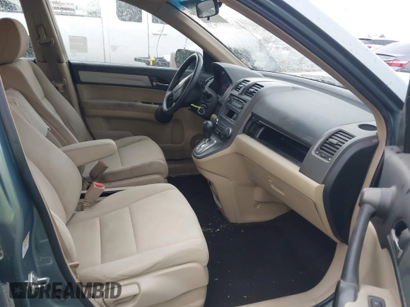2011 Honda CR-V LX z VIN 5J6RE3H3XBL018462, wystawiony jako IAAI lot #42397397 z przebiegiem 158 323 mil mil oraz . Historia ofert i sprzedaży dostępna na DreamBid. Obrazek 5.