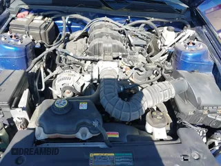 2009 Ford Mustang with VIN 1ZVHT84NX95133912, listed as a IAAI auction lot 42046053 with 57,438 mi miles and . Bid and sale history available at DreamBid. Image 10.