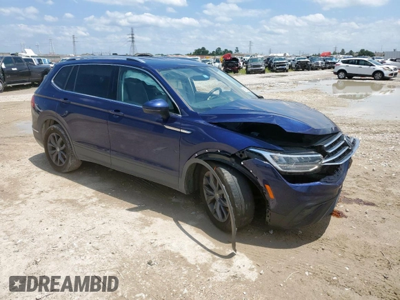 2022 Volkswagen Tiguan SE z VIN 3VV3B7AX9NM102978, wystawiony jako Copart lot #60182395 z przebiegiem 43 565 mil mil oraz Szkoda całkowita • Salvage title. Historia ofert i sprzedaży dostępna na DreamBid. Obrazek 4.