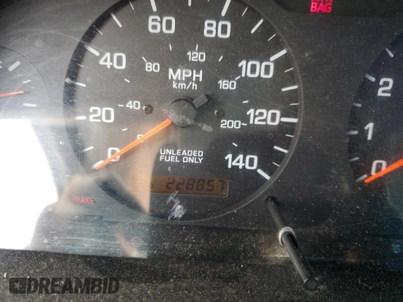 2000 Nissan Altima GXE with VIN 1N4DL01A0YC142560, listed as a Copart auction lot 41752175 with 228,857 mi miles and Salvage Title. Bid and sale history available at carsss.com. Image 9.