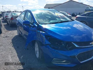 2017 Chevrolet Cruze LT with VIN 1G1BE5SM2H7112480, listed as a IAAI auction lot 41989902 with 76,524 mi miles and . Bid and sale history available at DreamBid. Image 6.