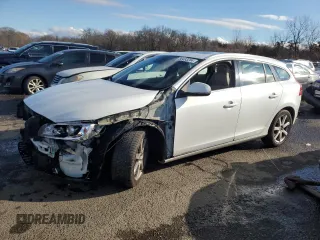2016 Volvo V60 T5 Drive-E Premier with VIN YV140MEK1G1320557, listed as a Copart auction lot 86493284 with 142,578 mi miles and Non Repairable. Bid and sale history available at carsss.com. Image 1.