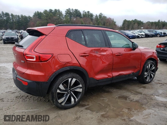 2023 Volvo XC40 Plus Dark Theme с VIN YV4L12UW5P2071775, выставлен на аукционе Copart как лот 51894235 с пробегом 18 883 миль миль и Списание • Salvage title. История ставок и продаж доступна на DreamBid. Изображение 3.
