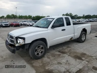 2005 Dodge Dakota SLT with VIN 1D7HE42N75S290422, listed as a Copart auction lot 59613155 with 132,450 mi miles and Salvage title. Bid and sale history available at DreamBid. Image 1.