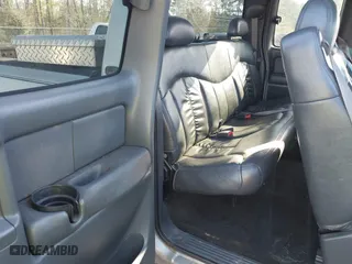 2002 Chevrolet Silverado 1500 LS with VIN 1GCEK19T12E297692, listed as a IAAI auction lot 41844862 with 236,937 mi miles. Bid and sale history available at carsss.com. Image 8.
