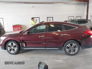 2014 Honda Crosstour EX-L с VIN 5J6TF2H56EL800907, выставлен на аукционе IAAI как лот 42077808 с пробегом 139 510 миль миль и . История ставок и продаж доступна на DreamBid. Изображение 14.