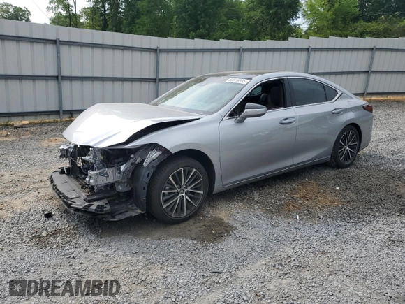 2022 Lexus ES 350 z VIN 58ADZ1B16NU137290, wystawiony jako Copart lot #53819995 z przebiegiem 28 349 mil mil oraz Szkody całkowita. Historia ofert i sprzedaży dostępna na DreamBid. Obrazek 1.