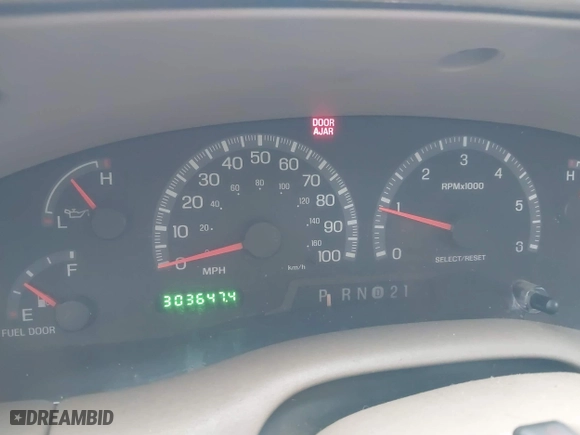 2001 Ford F-150 SuperCrew XLT with VIN 1FTRW07L41KB78053, listed as a IAAI auction lot 41965594 with 303,647 mi miles. Bid and sale history available at carsss.com. Image 7.