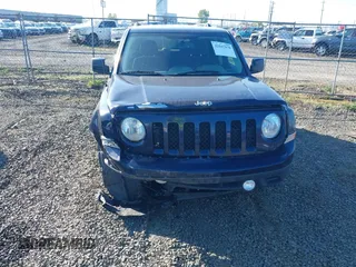 2016 Jeep Patriot Sport z VIN 1C4NJRBB4GD661880, wystawiony jako IAAI lot #42047078 z przebiegiem 88 812 mil mil oraz . Historia ofert i sprzedaży dostępna na DreamBid. Obrazek 12.