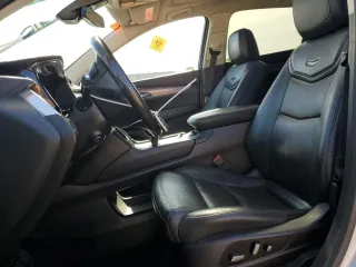 2019 Cadillac XT5 Premium Luxury FWD z VIN 1GYKNERS5KZ235627, wystawiony jako Copart lot #52512755 z przebiegiem Nie podano mil oraz Szkody całkowita. Historia ofert i sprzedaży dostępna na DreamBid. Obrazek 7.