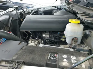 2023 Ram 1500 SLT z VIN 1C6RR6LG0PS554234, wystawiony jako IAAI lot #43487027 z przebiegiem 45 308 mil mil oraz . Historia ofert i sprzedaży dostępna na DreamBid. Obrazek 18.