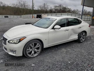 2018 Infiniti Q70 Luxe z VIN JN1BY1PP2JM330827, wystawiony jako Copart lot #41366225 z przebiegiem 88 525 mil mil oraz Szkoda całkowita • Salvage title. Historia ofert i sprzedaży dostępna na DreamBid. Obrazek 1.