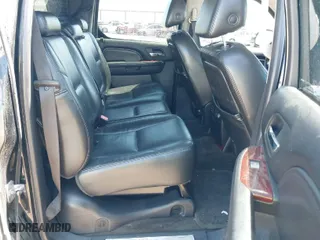 2007 Cadillac Escalade EXT with VIN 3GYFK62867G185746, listed as a IAAI auction lot 41855526 with 320,458 mi miles. Bid and sale history available at carsss.com. Image 8.