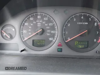 2003 Volvo V70 XC70 with VIN YV1SZ59H031113721, listed as a IAAI auction lot 39819433 with 274,793 mi miles and . Bid and sale history available at DreamBid. Image 7.