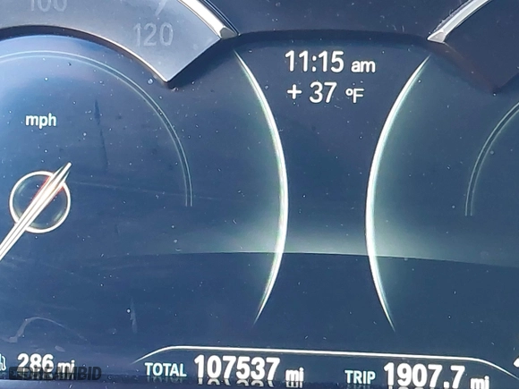 2019 BMW X3 xDrive30i with VIN 5UXTR9C55KLP84948, listed as a IAAI auction lot 41697979 with 107,537 mi miles. Bid and sale history available at carsss.com. Image 16.