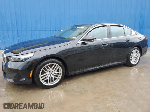 2024 BMW 5 Series 530i with VIN WBA43FJ09RCS37864, listed as a Copart auction lot 63592334 with 372 mi miles and Clean Title. Bid and sale history available at carsss.com. Image 1.