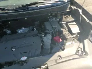 2019 Mitsubishi Outlander SE с VIN JA4AP4AU3KU005434, выставлен на аукционе Copart как лот 65277515 с пробегом 34 847 миль миль и Списание • Salvage title. История ставок и продаж доступна на DreamBid. Изображение 14.