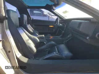 1988 Chevrolet Corvette z VIN 1G1YY2182J5103560, wystawiony jako Copart lot #44811925 z przebiegiem 99 645 mil mil oraz Czysty tytuł • Clean title. Historia ofert i sprzedaży dostępna na DreamBid. Obrazek 10.