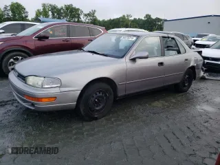 1994 Toyota Camry LE z VIN 4T1SK12EXRU404152, wystawiony jako Copart lot #56876315 z przebiegiem 185 026 mil mil oraz Szkoda całkowita • Salvage title. Historia ofert i sprzedaży dostępna na DreamBid. Obrazek 1.