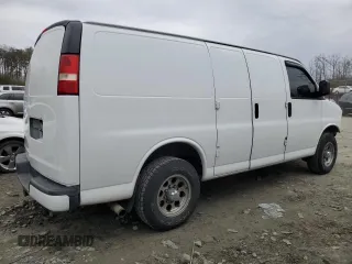 2015 GMC Savana Cargo Van with VIN 1GTW7FCF9F1113375, listed as a Copart auction lot 43082645 with 157,864 mi miles and Salvage Title. Bid and sale history available at carsss.com. Image 3.