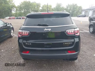 2018 Jeep Compass Limited with VIN 3C4NJDCB1JT354234, listed as a IAAI auction lot 39985028 with 76,293 mi miles. Bid and sale history available at carsss.com. Image 16.