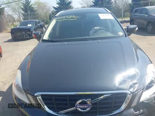 2013 Volvo XC60 T6 with VIN YV4902DZ2D2426548, listed as a IAAI auction lot 42063897 with 86,129 mi miles. Bid and sale history available at carsss.com. Image 12.