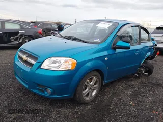 2008 Chevrolet Aveo LS z VIN KL1TD56678B212623, wystawiony jako IAAI lot #41152790 z przebiegiem 91 555 mil mil oraz . Historia ofert i sprzedaży dostępna na DreamBid. Obrazek 18.