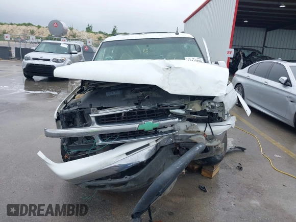 2002 Chevrolet Suburban LS with VIN 3GNEC16Z72G349364, listed as a IAAI auction lot 42423290 with Not provided miles and . Bid and sale history available at DreamBid. Image 13.