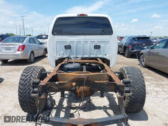 2003 Ford F-250 XL с VIN 1FTNF20P33EB49412, выставлен на аукционе IAAI как лот 42491529 с пробегом Не указан миль и . История ставок и продаж доступна на DreamBid. Изображение 8.