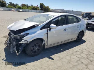 2015 Toyota Prius Four с VIN JTDKN3DU1F0419444, выставлен на аукционе Copart как лот 64226495 с пробегом 162 399 миль миль и Списание • Salvage title. История ставок и продаж доступна на DreamBid. Изображение 1.