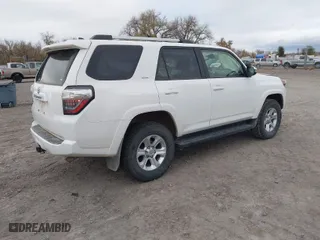 2020 Toyota 4Runner SR5 with VIN JTEBU5JR8L5758906, listed as a IAAI auction lot 40790726 with 69,848 mi miles. Bid and sale history available at carsss.com. Image 4.