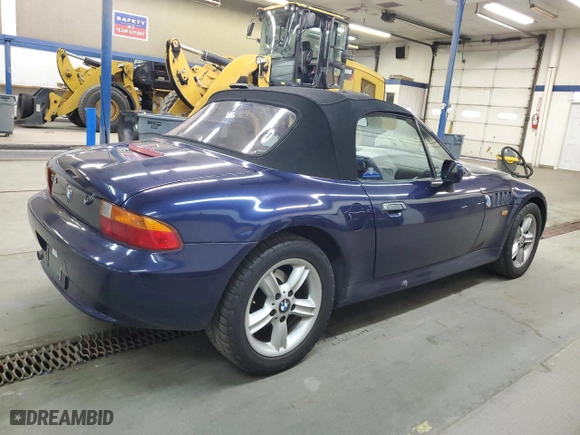 1996 BMW 3-Series Z3 with VIN 4USCH732XTLB70197, listed as a Copart auction lot 43285265 with 132,015 mi miles and Salvage Title. Bid and sale history available at carsss.com. Image 3.