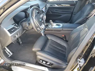 2020 BMW 7 Series 740i with VIN WBA7T2C00LGL17895, listed as a Copart auction lot 70637582 with 30,301 mi miles. Bid and sale history available at carsss.com. Image 7.