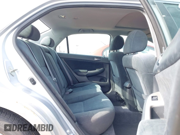 2005 Honda Accord EX z VIN 1HGCM56785A076555, wystawiony jako IAAI lot #41991003 z przebiegiem 239 344 mil mil oraz . Historia ofert i sprzedaży dostępna na DreamBid. Obrazek 8.