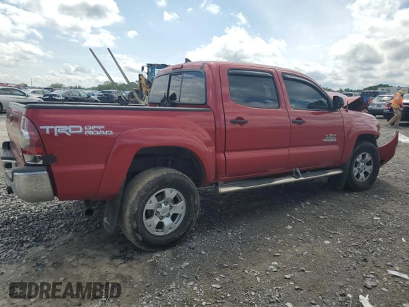 2015 Toyota Tacoma with VIN 3TMLU4EN9FM165421, listed as a Copart auction lot 58547985 with 136,372 mi miles and Salvage title. Bid and sale history available at DreamBid. Image 3.