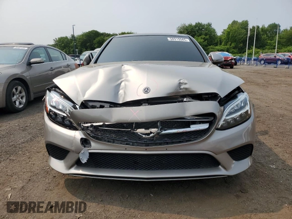 2019 Mercedes-Benz C 300 z VIN 55SWF8DB5KU314619, wystawiony jako Copart lot #58915565 z przebiegiem 72 203 mil mil oraz Szkoda całkowita • Salvage title. Historia ofert i sprzedaży dostępna na DreamBid. Obrazek 5.